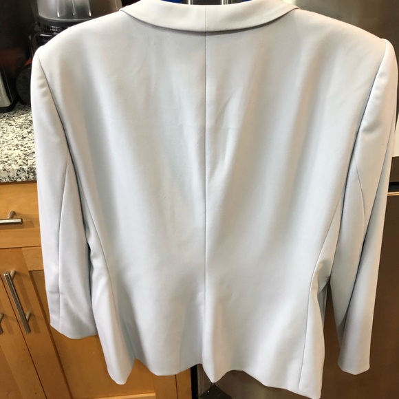 BABY BLUE GIORGIO ARMANI WOMENS SUIT-SIZE 14 - Picture 4 of 8